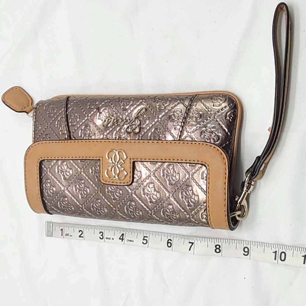 GUESS Shimmering Gold Clutch - Picture 7 of 8
